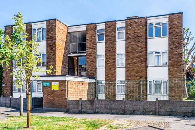 Ashley Crescent, Battersea, London, SW11 1 bed flat for sale