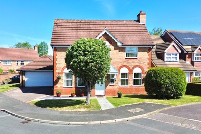 4 bed detached house