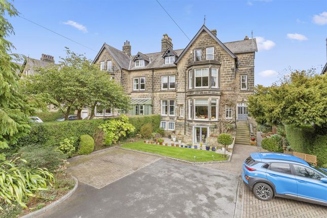 3 bed flat