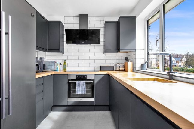 2 bed maisonette