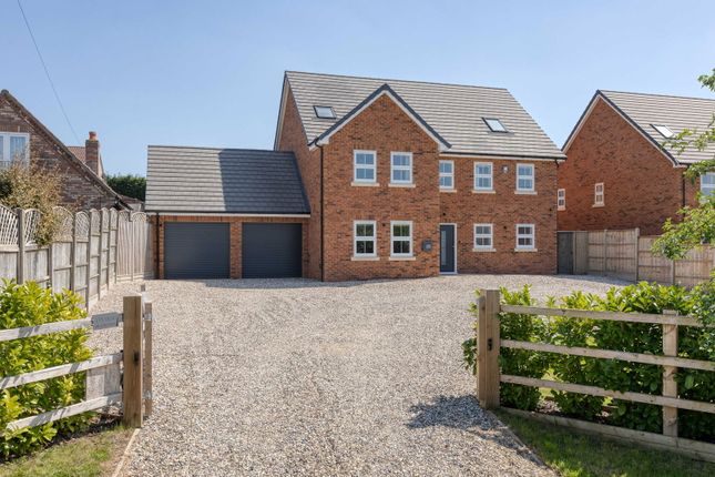Milton Road, Bedford MK41 6 bed detached house for sale