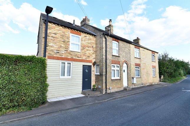 New Road, Clifton, Shefford 3 bed semi