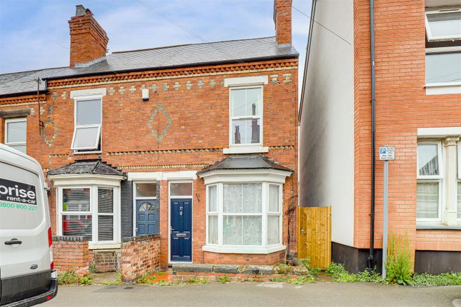 3 bed end terrace house
