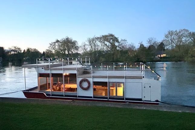 1 bedroom house boat for sale