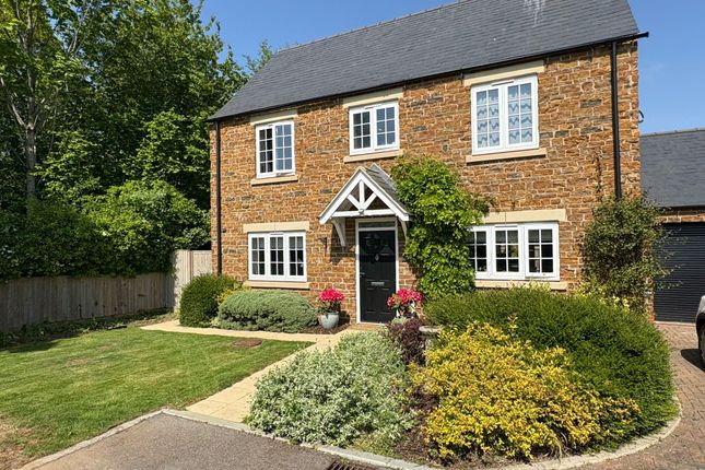 4 bed detached house