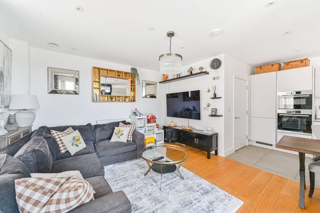 Munyard House, North Greenwich... 2 bed flat for sale