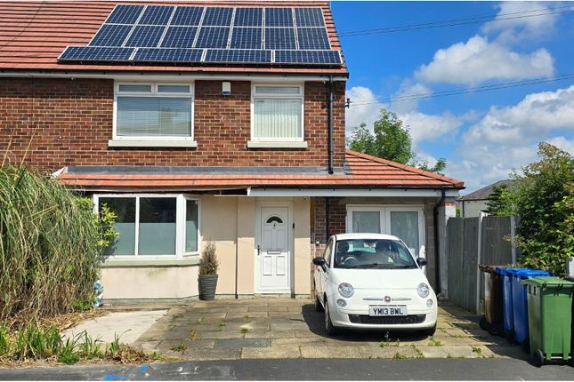 3 bedroom semi-detached house for sale