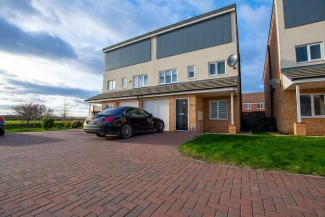 Boroughfield Road, Peterborough 3 bed semi