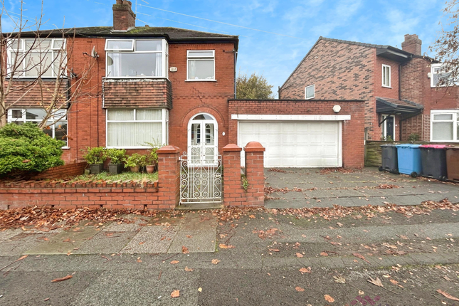 Wentworth Road, Swinton, M27 3 bed semi