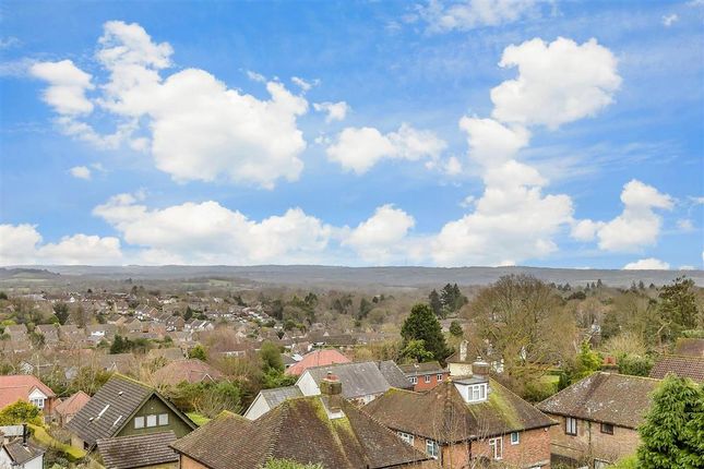 2 bedroom maisonette for sale