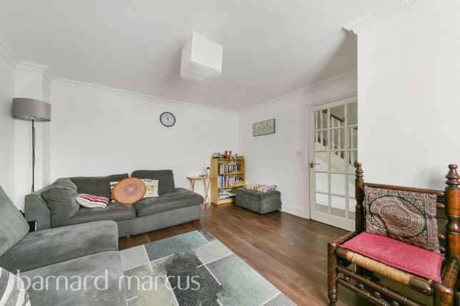 3 bed end terrace house