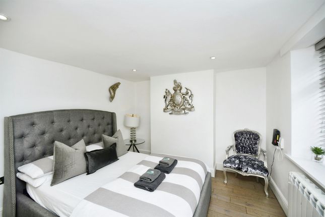 1 bedroom flat for sale