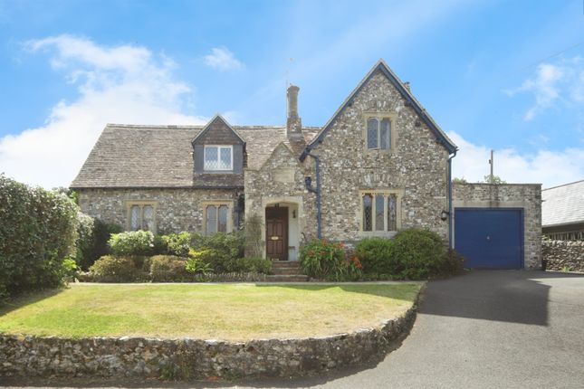 4 bed detached house