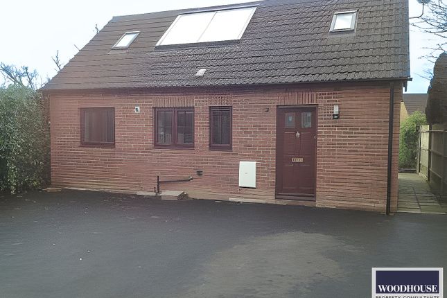 2 bedroom detached bungalow for sale