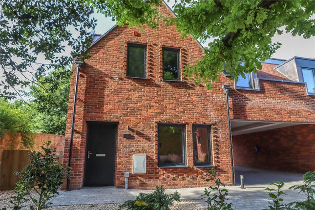 Salisbury, Wiltshire, SP1 3 bed link detached house for sale