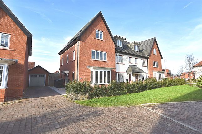 4 bedroom semi-detached house for sale