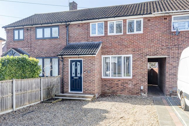Lambourne Crescent, Woking GU21 3 bed terraced house for sale