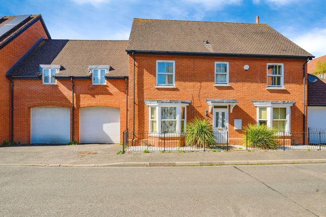6 bed detached house