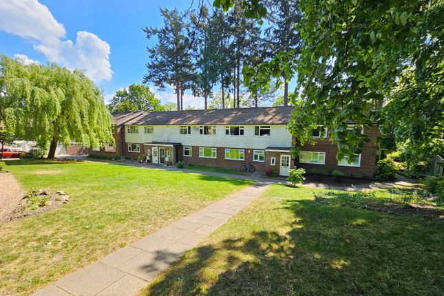 2 bedroom maisonette for sale