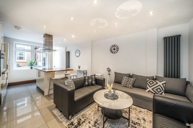 Landor Road, London SW9 2 bed flat for sale