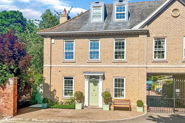 School Street, Ipswich IP6 3 bed townhouse for sale