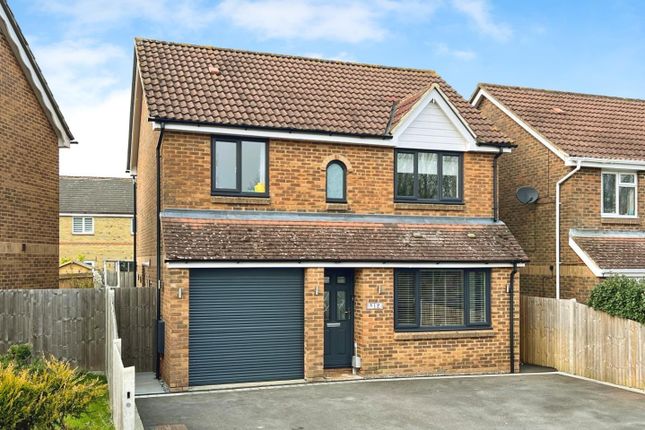 4 bed detached house