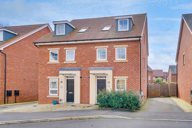 3 bedroom semi-detached house for sale