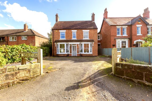 3 bed detached house