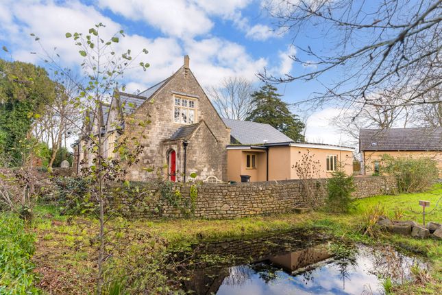4 bed detached house