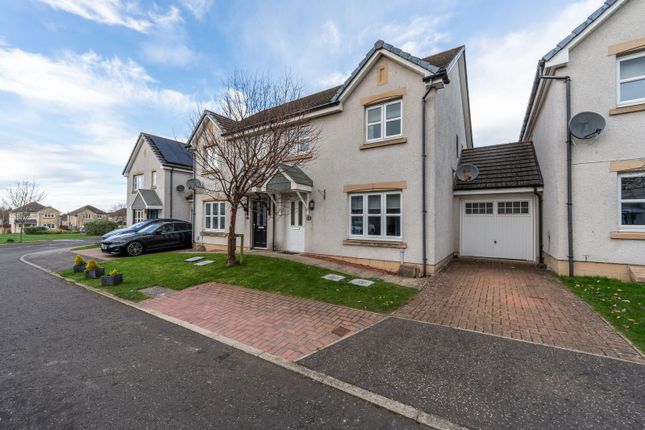 3 bed semi-detached house