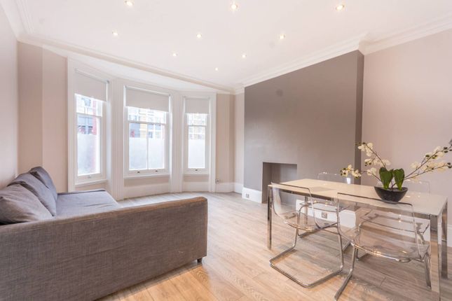 Oxford & Cambridge Mansions... 2 bed flat for sale