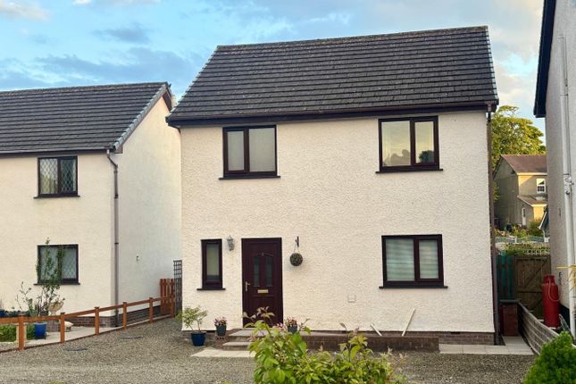 8 Maes Dafydd, Llanarth, SA47 3 bed detached house for sale