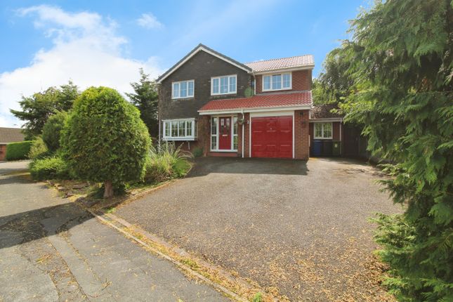 4 bed detached house