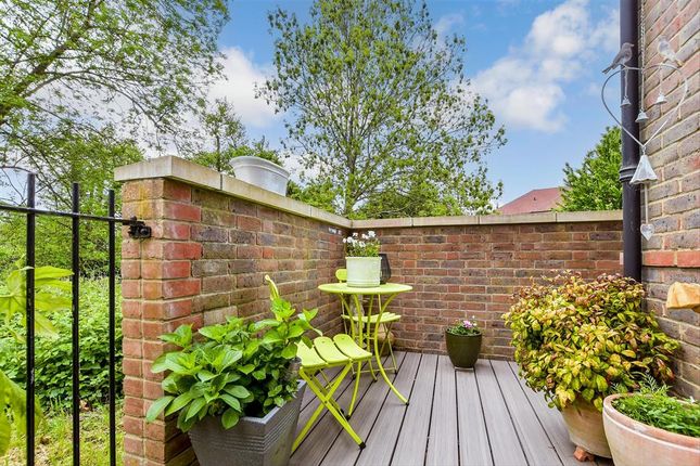 3 bed semi-detached house