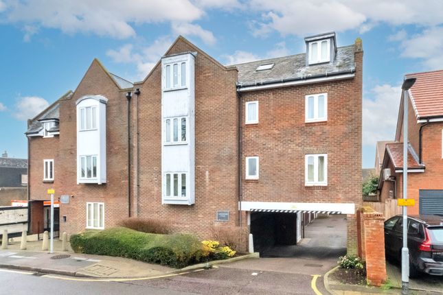 Princes Mews, Royston SG8 2 bed apartment for sale