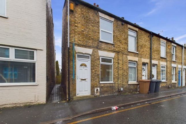 2 bed end terrace house