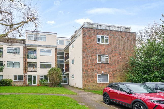 Studio flat for sale