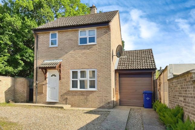 Spruce Drive, Brandon IP27 3 bed detached house for sale