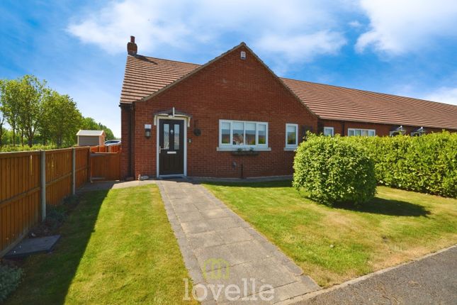Roy's Drive, Tetney DN36 2 bed terraced bungalow for sale