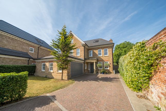 Marian Gardens, Bromley 5 bed detached house for sale
