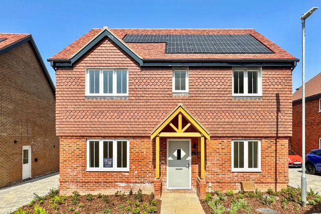 4 bed detached house