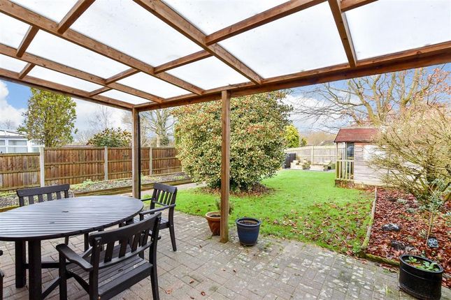 West Street, Hunton, Maidstone, Kent 3 bed semi