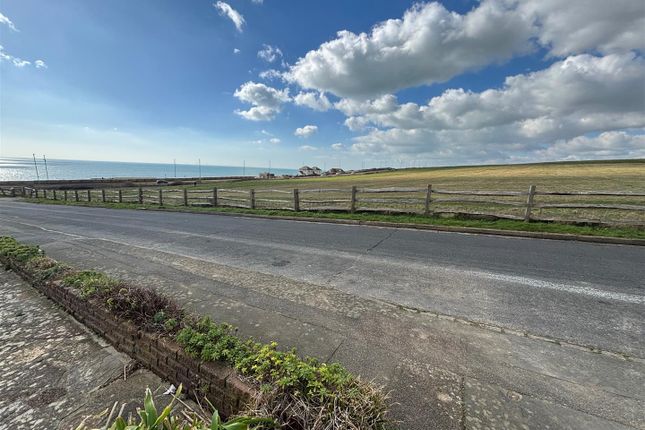 3 bed detached bungalow
