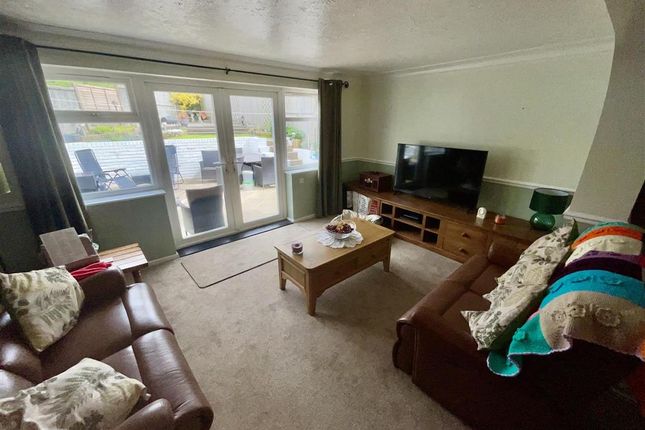 3 bed semi-detached house