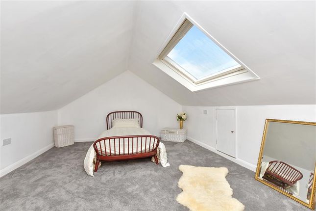 2 bed terraced house