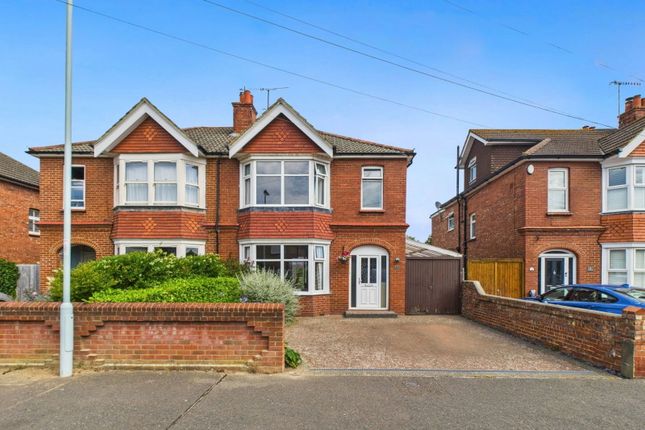 Shermanbury Road, Worthing BN14 7HR 3 bed semi