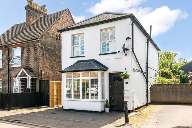 Adrian Road, Hertfordshire WD5 3 bed detached house for sale