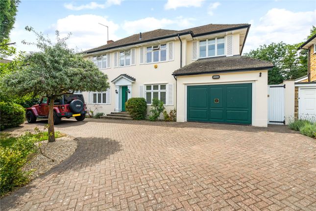 4 bed detached house