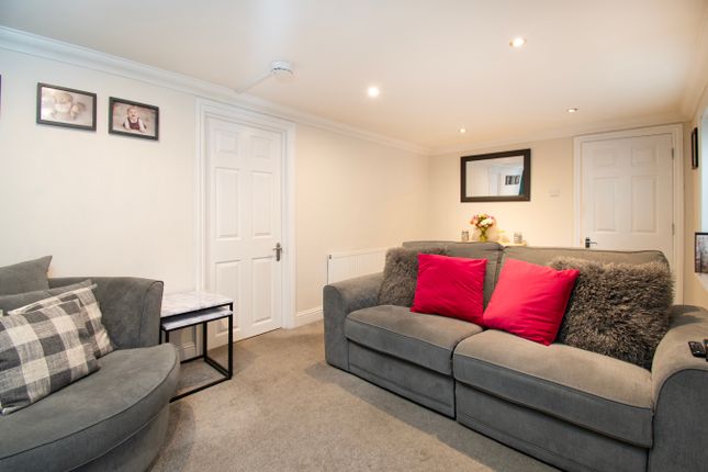 2 bedroom maisonette for sale