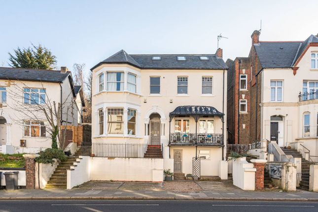 Norwood Road, Herne Hill, London, SE24 2 bed flat for sale